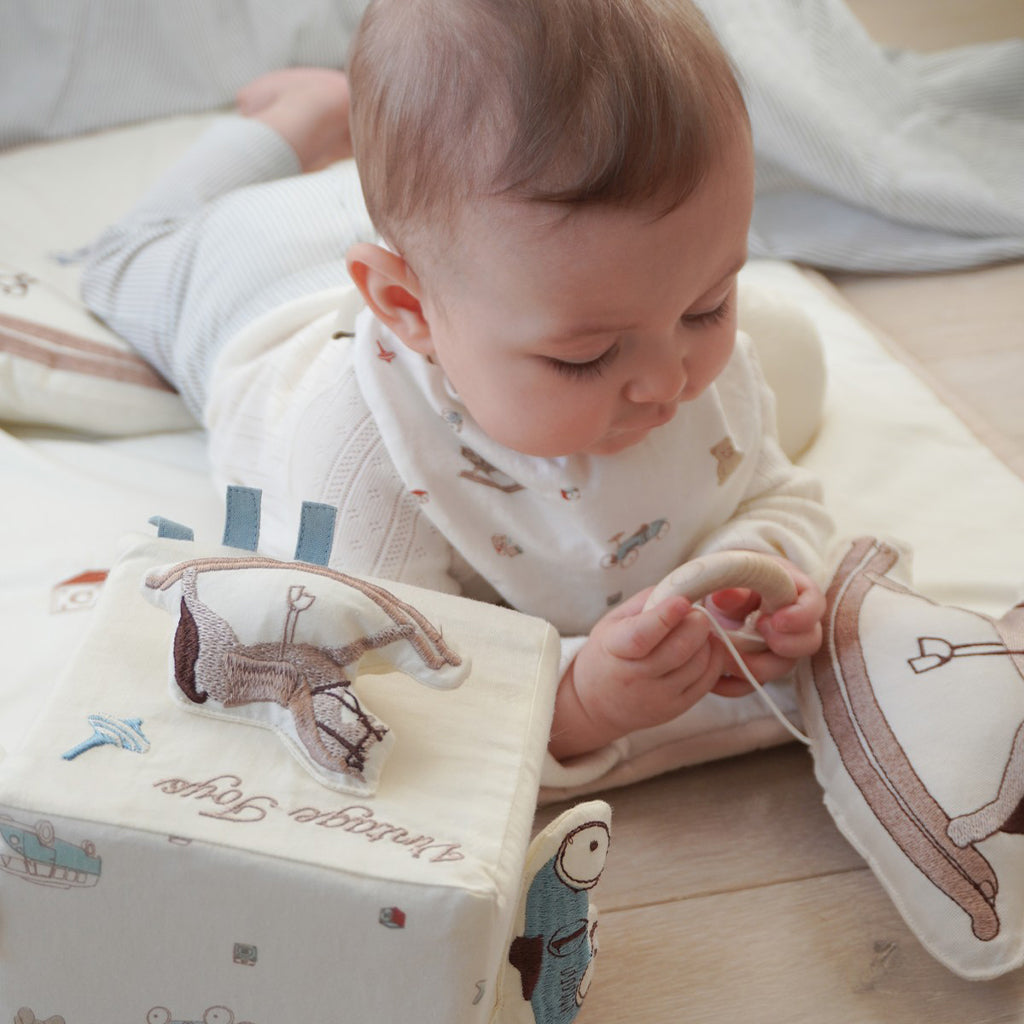 Music Mobile, Vintage Toys - OCS