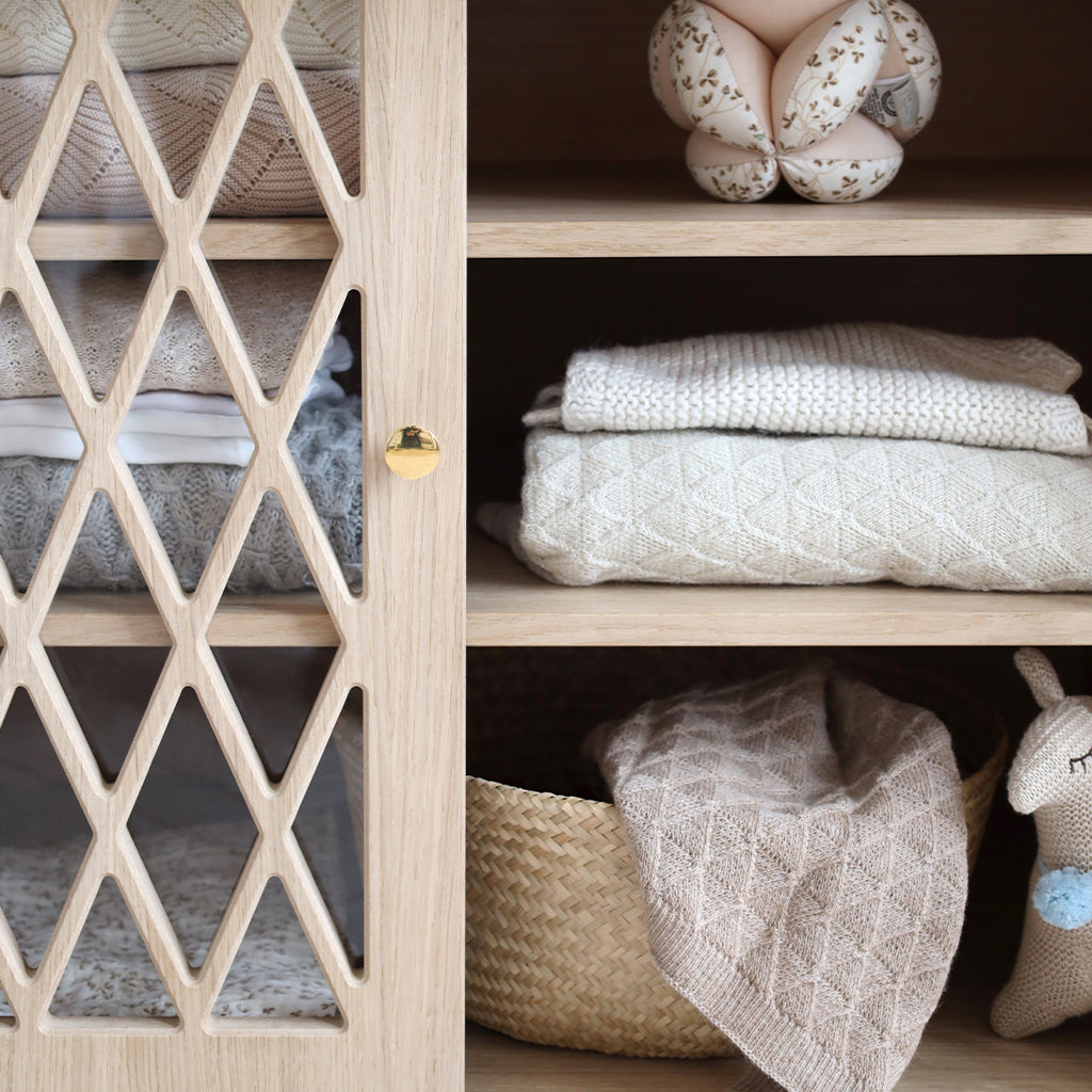 Harlequin Changing Table, FSC Mix - Oak